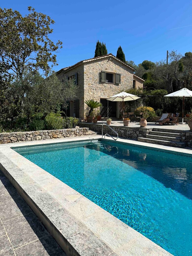 Elegant Provençal Mas with Pool in Mougins - Mougins, France