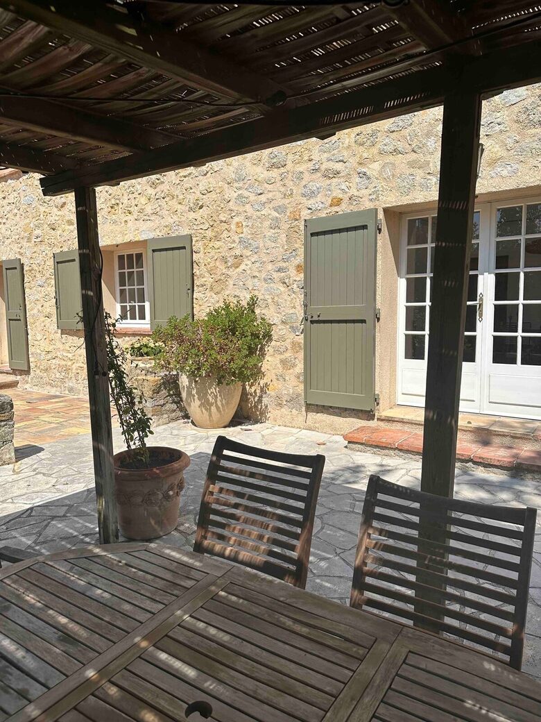 Elegant Provençal Mas with Pool in Mougins - Mougins, France