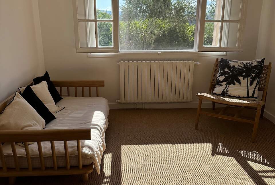 Elegant Provençal Mas with Pool in Mougins - Mougins, France