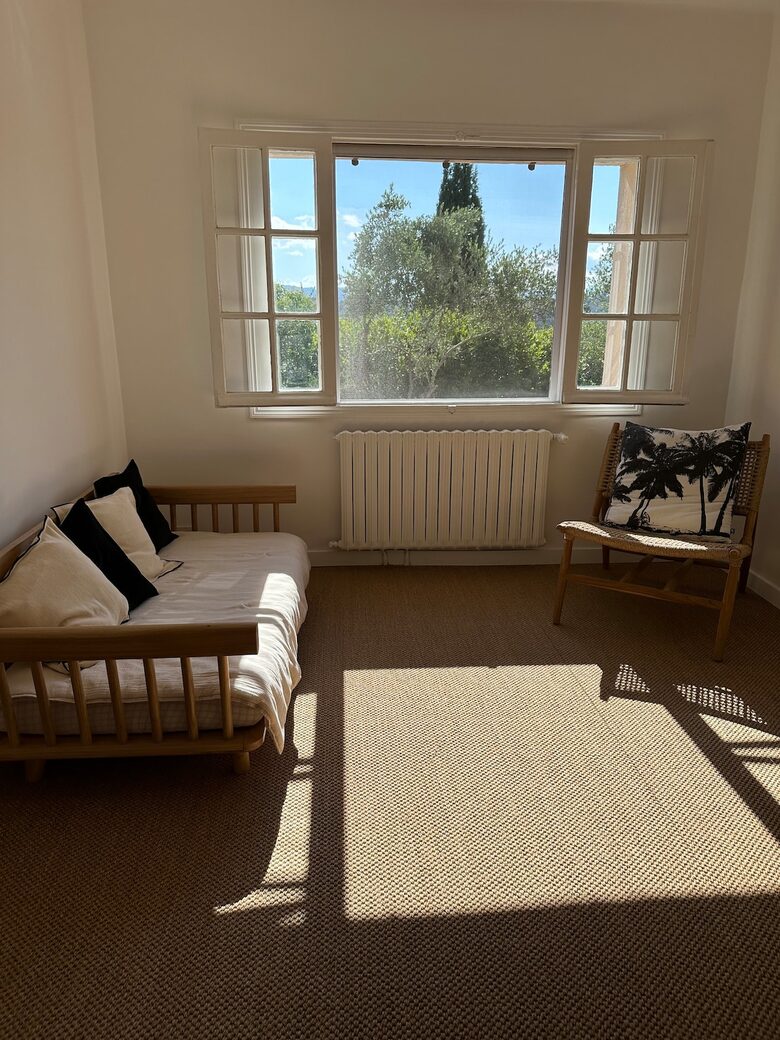 Elegant Provençal Mas with Pool in Mougins - Mougins, France