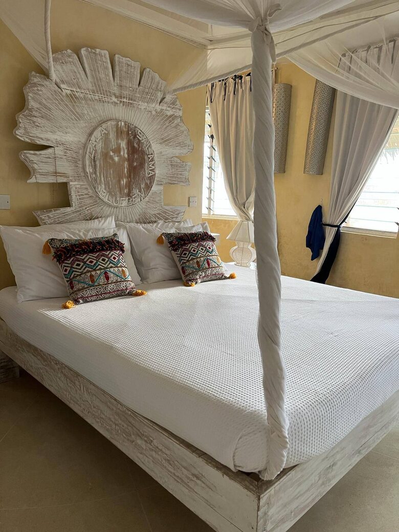 Oceanfront Elegance in the Heart of Watamu - Watamu, Kenya