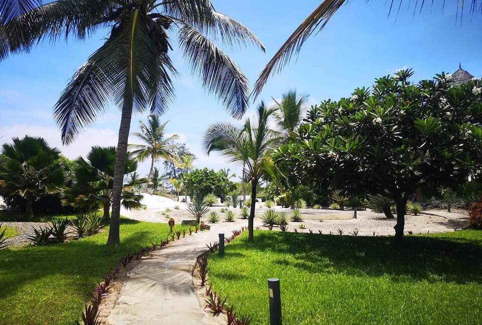 Oceanfront Elegance in the Heart of Watamu - Watamu, Kenya