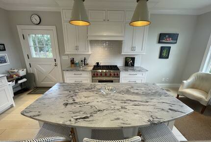 Luxury Private Charlottesville Golf Retreat with Blue Ridge Mountain Views. - Charlottesville, Virginia