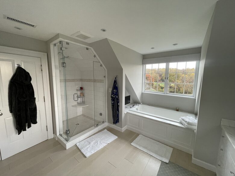 Luxury Private Charlottesville Golf Retreat with Blue Ridge Mountain Views. - Charlottesville, Virginia