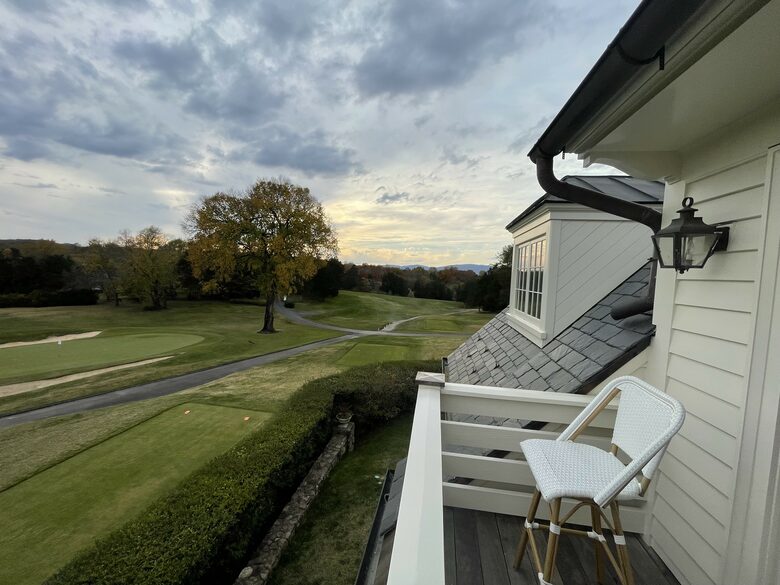 Luxury Private Charlottesville Golf Retreat with Blue Ridge Mountain Views. - Charlottesville, Virginia