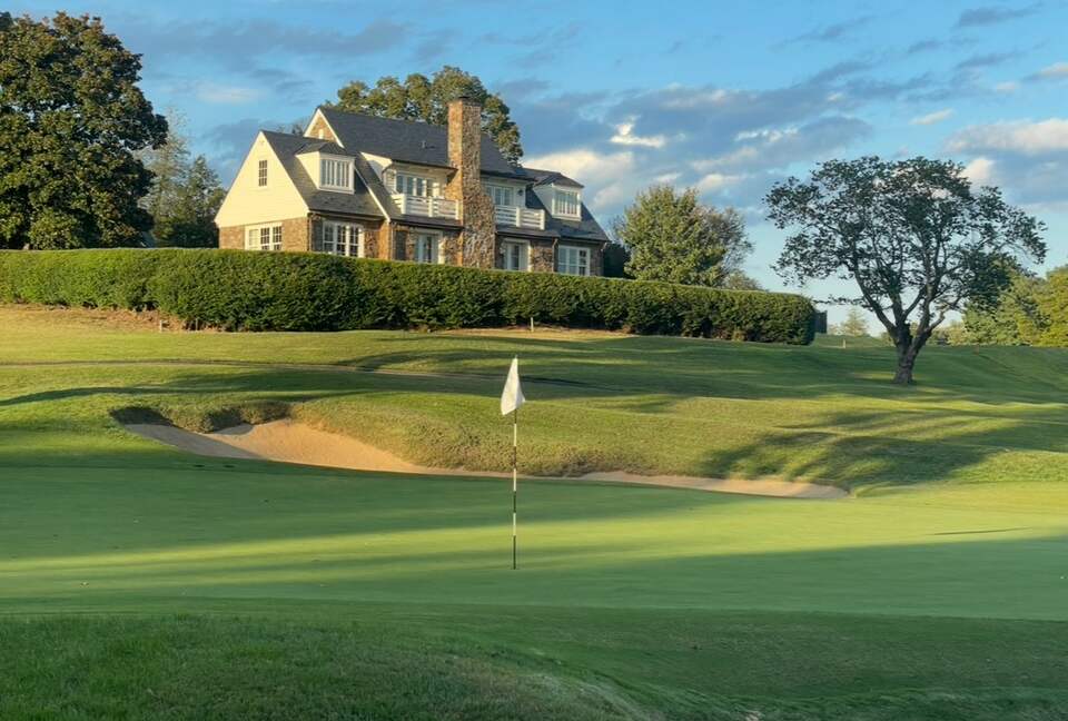 Luxury Private Charlottesville Golf Retreat with Blue Ridge Mountain Views. - Charlottesville, Virginia