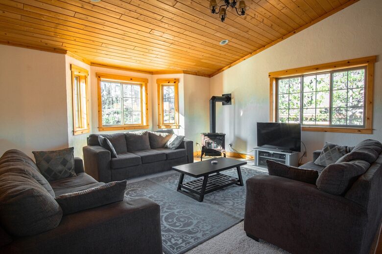 Modern Mountain Escape Minutes from Lake Granby - Grand Lake, Colorado