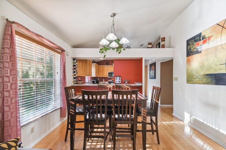 Charming Two-Story Treehouse Near Tampa Bay & Clearwater Beaches - Tampa, Florida