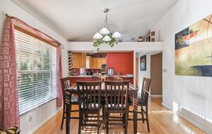 Charming Two-Story Treehouse Near Tampa Bay & Clearwater Beaches - Tampa, Florida