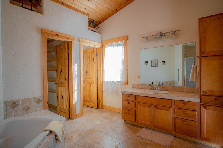 Modern Mountain Escape Minutes from Lake Granby - Grand Lake, Colorado