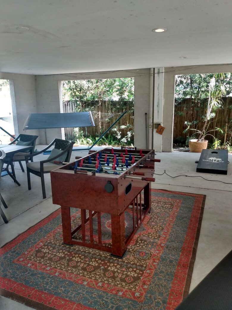 Charming Two-Story Treehouse Near Tampa Bay & Clearwater Beaches - Tampa, Florida