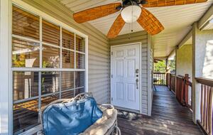 Charming Two-Story Treehouse Near Tampa Bay & Clearwater Beaches - Tampa, Florida