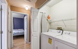 Charming Two-Story Treehouse Near Tampa Bay & Clearwater Beaches - Tampa, Florida