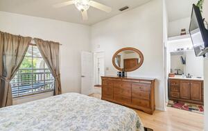 Charming Two-Story Treehouse Near Tampa Bay & Clearwater Beaches - Tampa, Florida