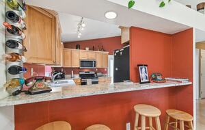 Charming Two-Story Treehouse Near Tampa Bay & Clearwater Beaches - Tampa, Florida