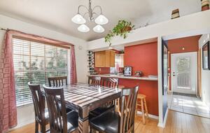 Charming Two-Story Treehouse Near Tampa Bay & Clearwater Beaches - Tampa, Florida