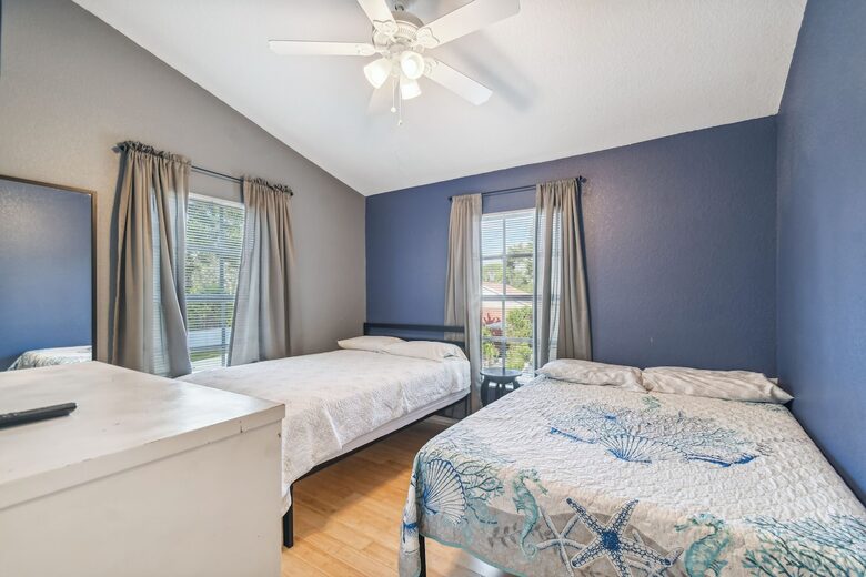 Charming Two-Story Treehouse Near Tampa Bay & Clearwater Beaches - Tampa, Florida