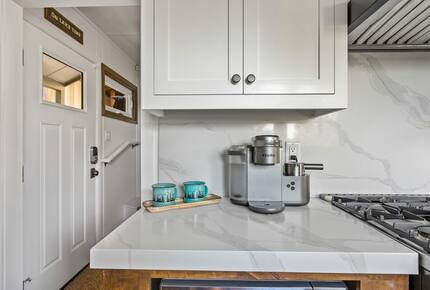 Modern Lake Arrowhead Escape With Stunning Water Views - Lake Arrowhead, California