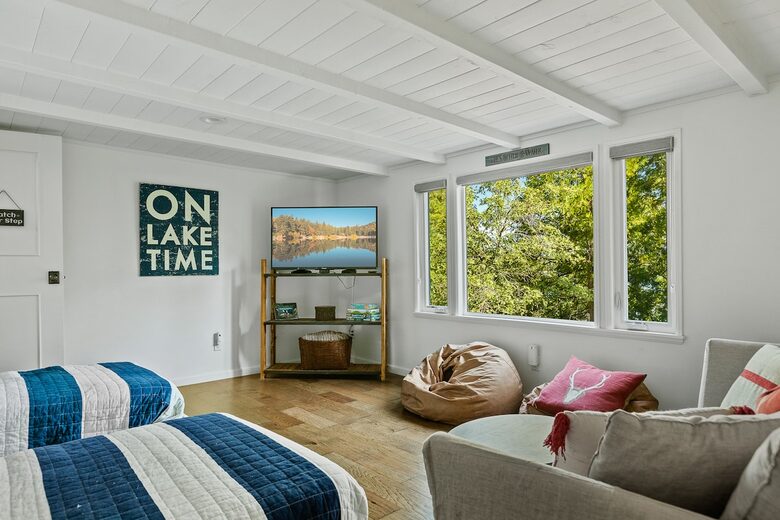 Modern Lake Arrowhead Escape With Stunning Water Views - Lake Arrowhead, California