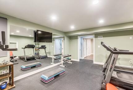 Elegant Waterfront Haven on Little Greenwood Creek - Grasonville, Maryland