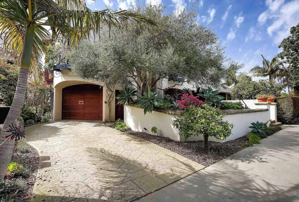 Funk Zone Escape | Stylish Santa Barbara Home Two Blocks from the Beach - Santa Barbara, California