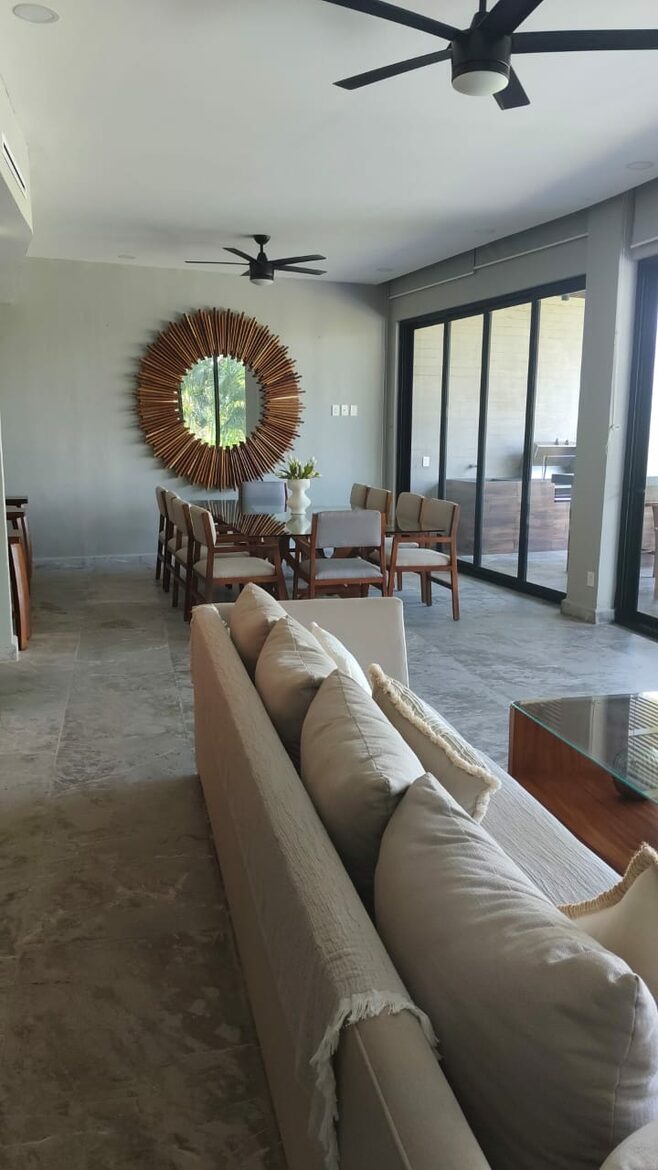 ADHARA - Acapulco de Juarez, Mexico