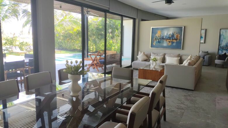 ADHARA - Acapulco de Juarez, Mexico