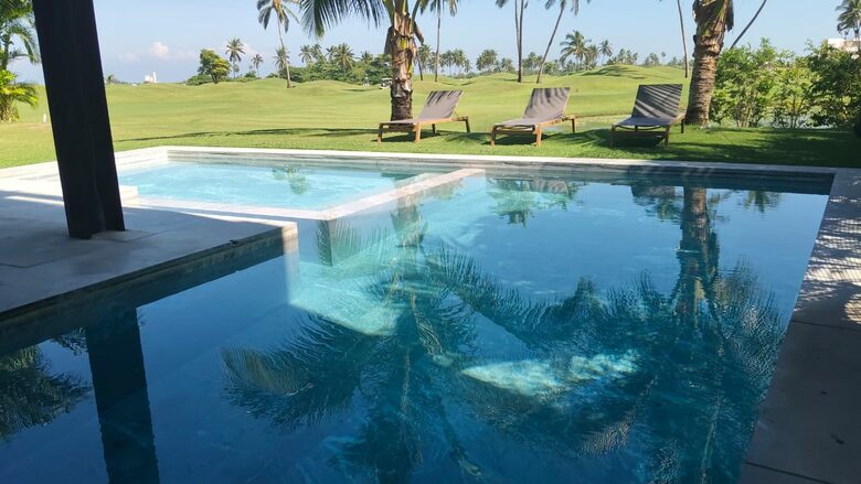 ADHARA - Acapulco de Juarez, Mexico