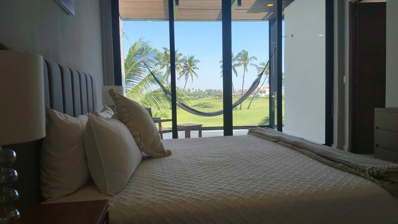 ADHARA - Acapulco de Juarez, Mexico