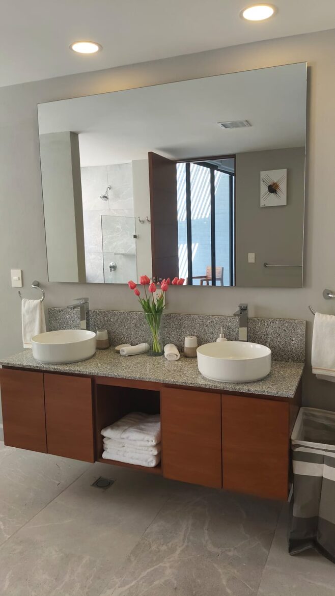 ADHARA - Acapulco de Juarez, Mexico