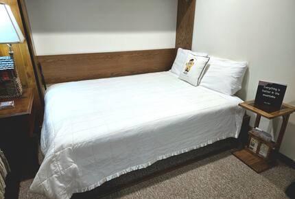 Luxury Retreat at Killington Base with Pool, Spa & Shuttle to Lifts - Killington, Vermont