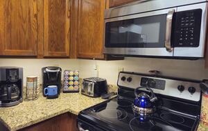 Luxury Retreat at Killington Base with Pool, Spa & Shuttle to Lifts - Killington, Vermont