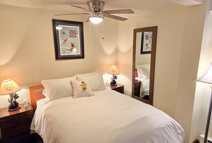 Luxury Retreat at Killington Base with Pool, Spa & Shuttle to Lifts - Killington, Vermont