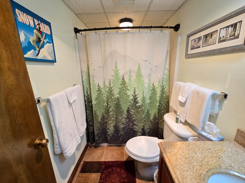 Luxury Retreat at Killington Base with Pool, Spa & Shuttle to Lifts - Killington, Vermont