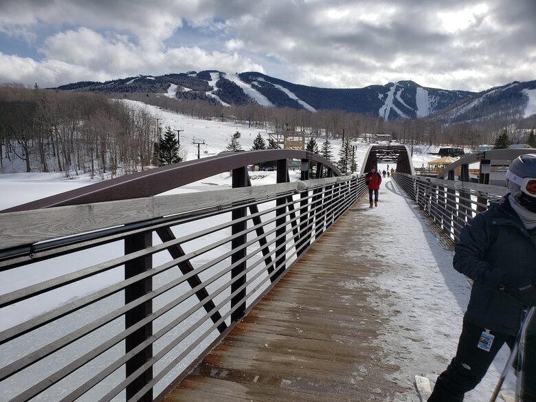 Luxury Retreat at Killington Base with Pool, Spa & Shuttle to Lifts - Killington, Vermont