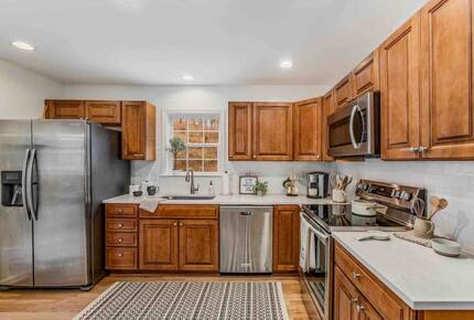 Modern Country Escape Near Arrington Vineyards & Franklin - College Grove, Tennessee