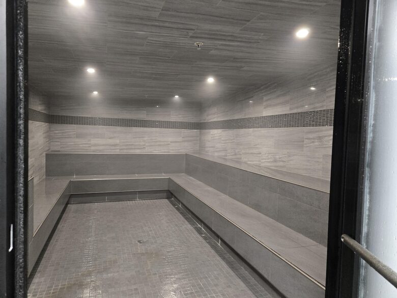 Luxury Retreat at Killington Base with Pool, Spa & Shuttle to Lifts - Killington, Vermont