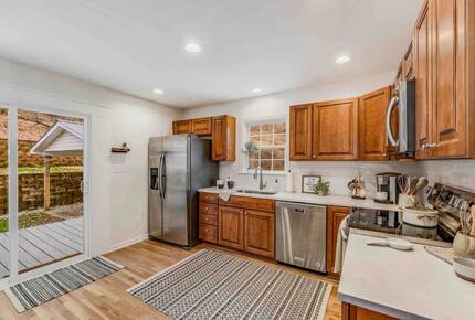 Modern Country Escape Near Arrington Vineyards & Franklin - College Grove, Tennessee