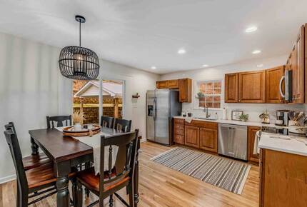 Modern Country Escape Near Arrington Vineyards & Franklin - College Grove, Tennessee