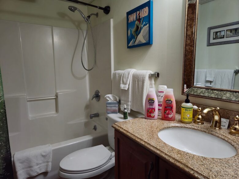 Luxury Retreat at Killington Base with Pool, Spa & Shuttle to Lifts - Killington, Vermont