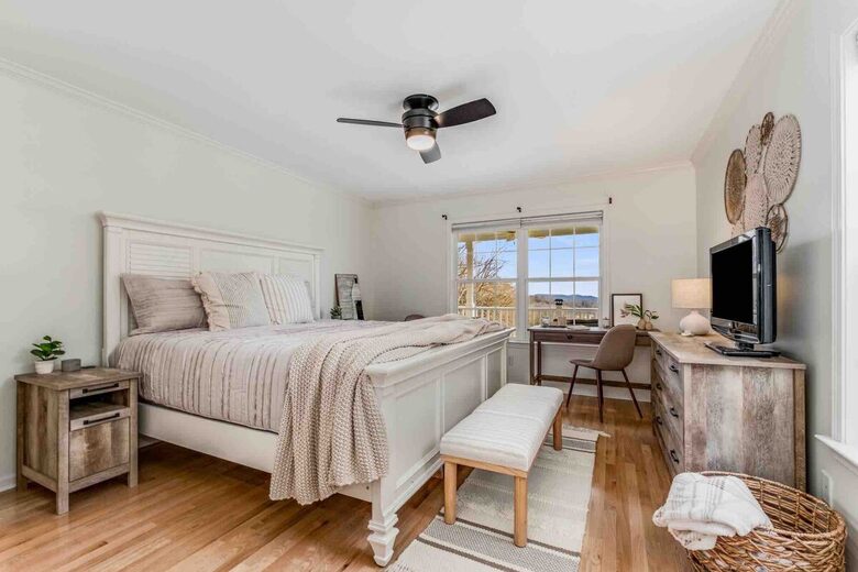 Modern Country Escape Near Arrington Vineyards & Franklin - College Grove, Tennessee