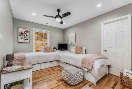 Modern Country Escape Near Arrington Vineyards & Franklin - College Grove, Tennessee