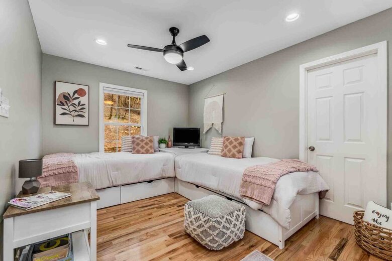 Modern Country Escape Near Arrington Vineyards & Franklin - College Grove, Tennessee