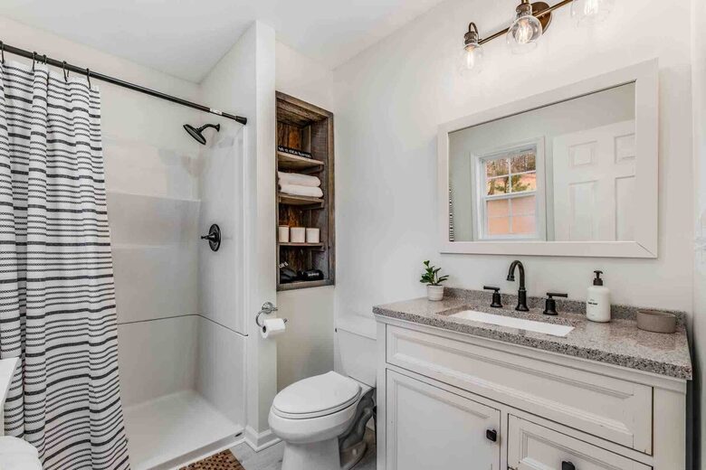 Modern Country Escape Near Arrington Vineyards & Franklin - College Grove, Tennessee