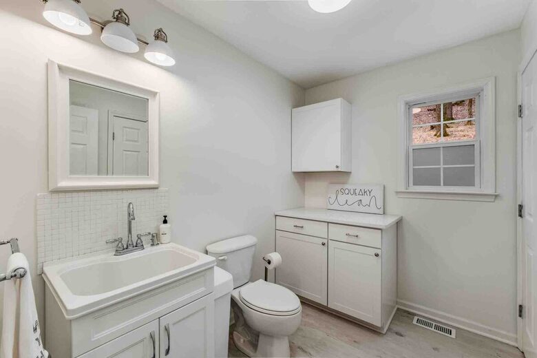 Modern Country Escape Near Arrington Vineyards & Franklin - College Grove, Tennessee