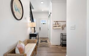 Barefoot Bay Getaway | Stylish Lake Home Near Downtown Winchester - Winchester, Tennessee