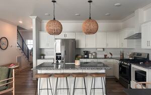 Barefoot Bay Getaway | Stylish Lake Home Near Downtown Winchester - Winchester, Tennessee