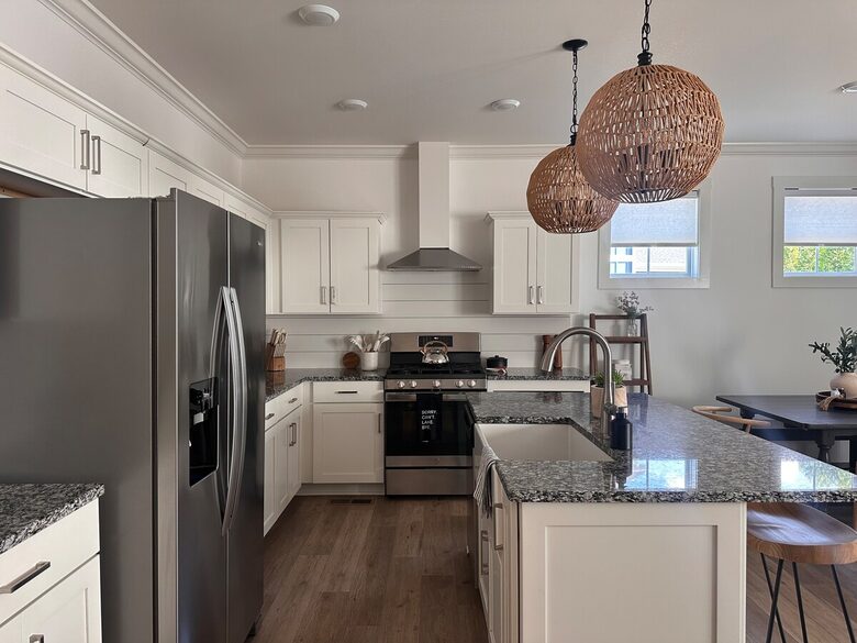 Barefoot Bay Getaway | Stylish Lake Home Near Downtown Winchester - Winchester, Tennessee