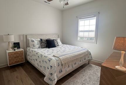 Barefoot Bay Getaway | Stylish Lake Home Near Downtown Winchester - Winchester, Tennessee