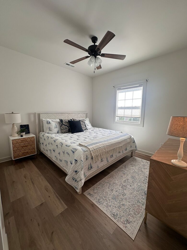 Barefoot Bay Getaway | Stylish Lake Home Near Downtown Winchester - Winchester, Tennessee